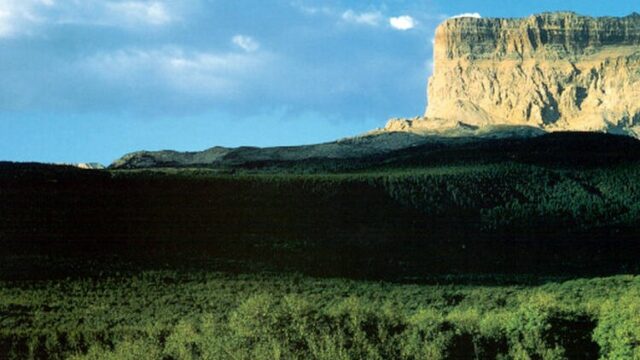 Waterton Glacier International Peace Park in Alberta
